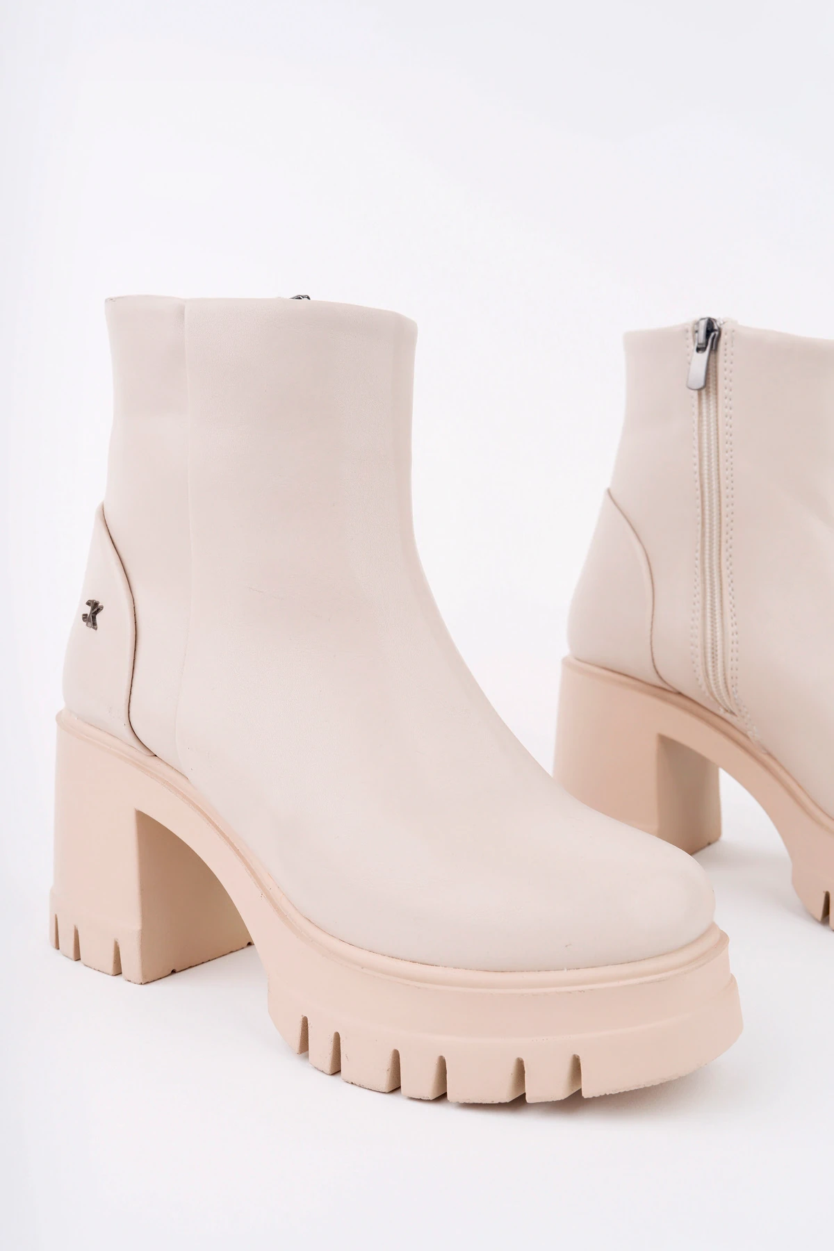 KCL-902 Kalın Topuk Fermuarlı Bot