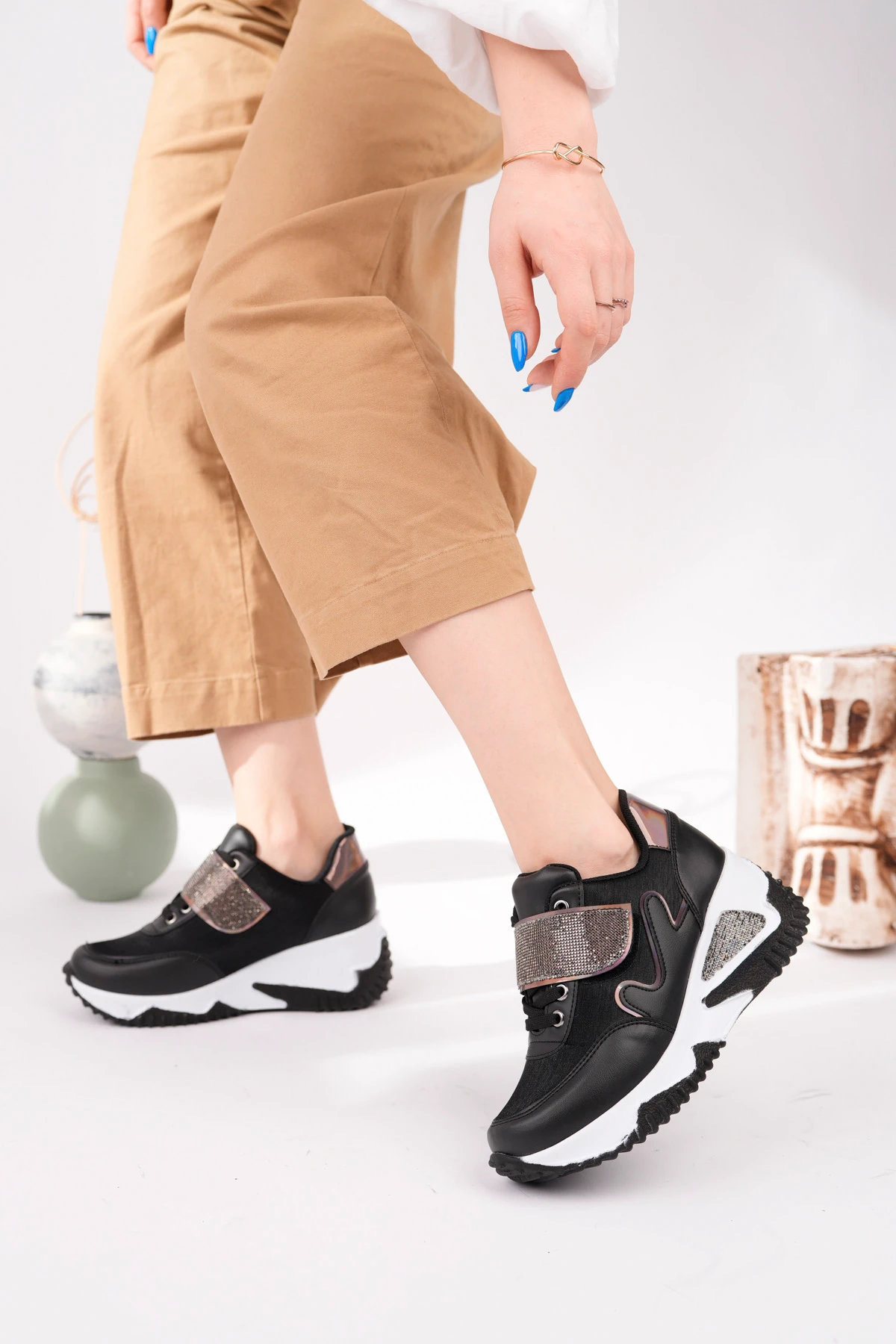 DNR-618 Kalın Taban Taşlı Cırtlı Spor - SİYAH BYZ TBN