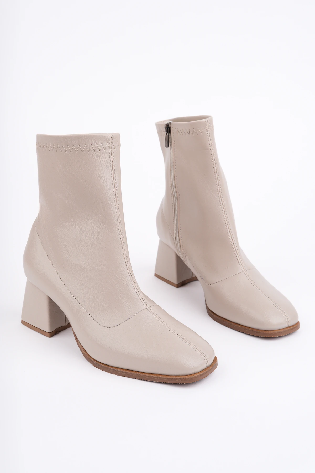 CNG-2001 Kalın Topuklu Streç Bot