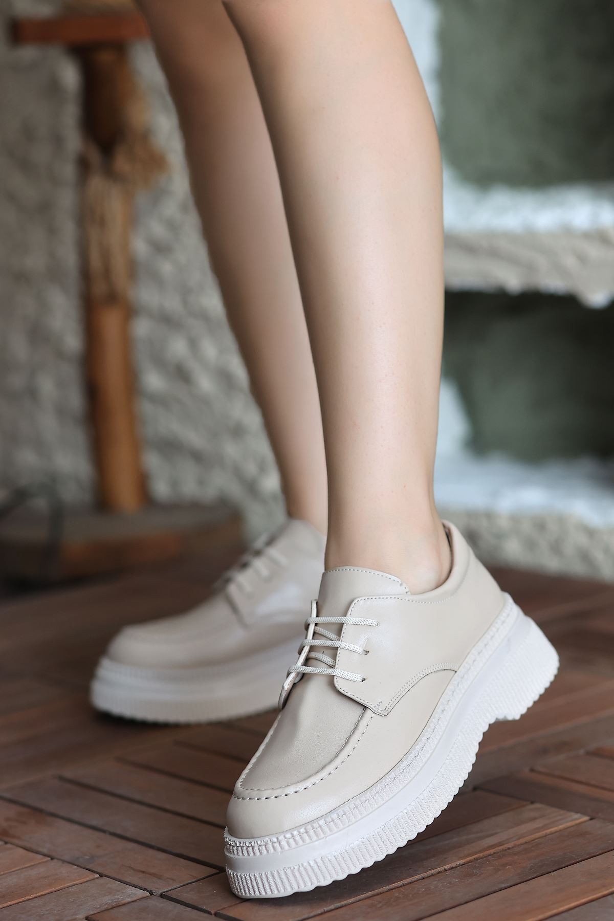 Mocca Tabanlı Bağlı Loafer