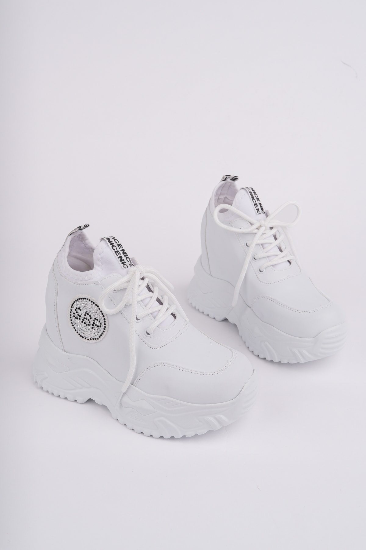 FRM-8008 Taşlı Gizli Dolgu Taban Spor - BEYAZ