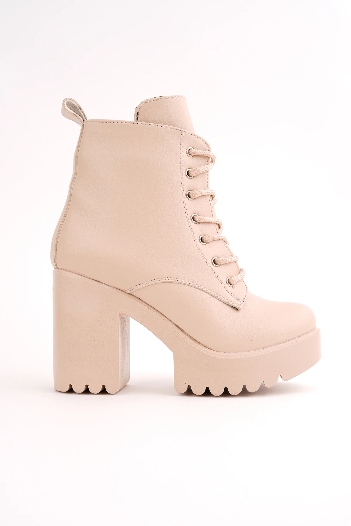 Efsane 546 Bağcıklı Bot