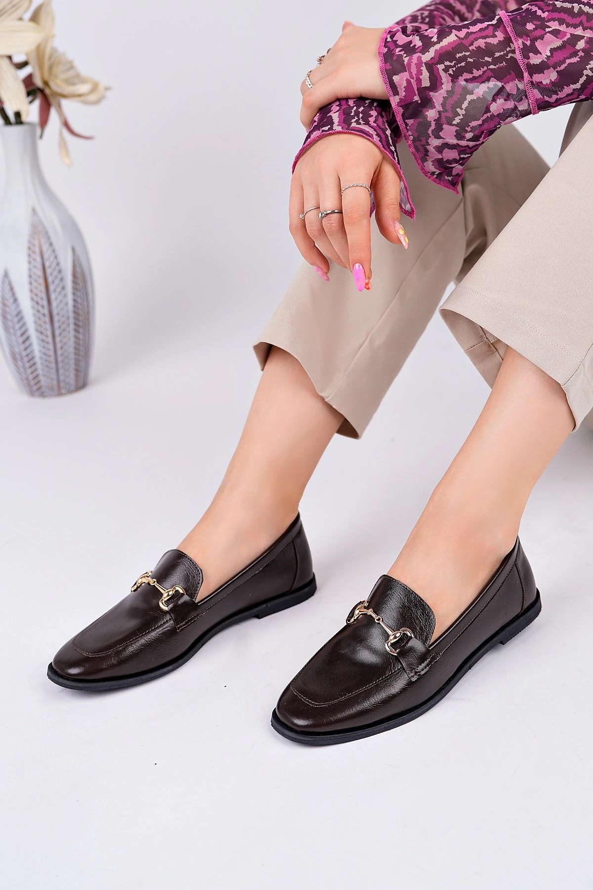 CNG-A3 Düz Taban Tokalı Babet - KAHVE