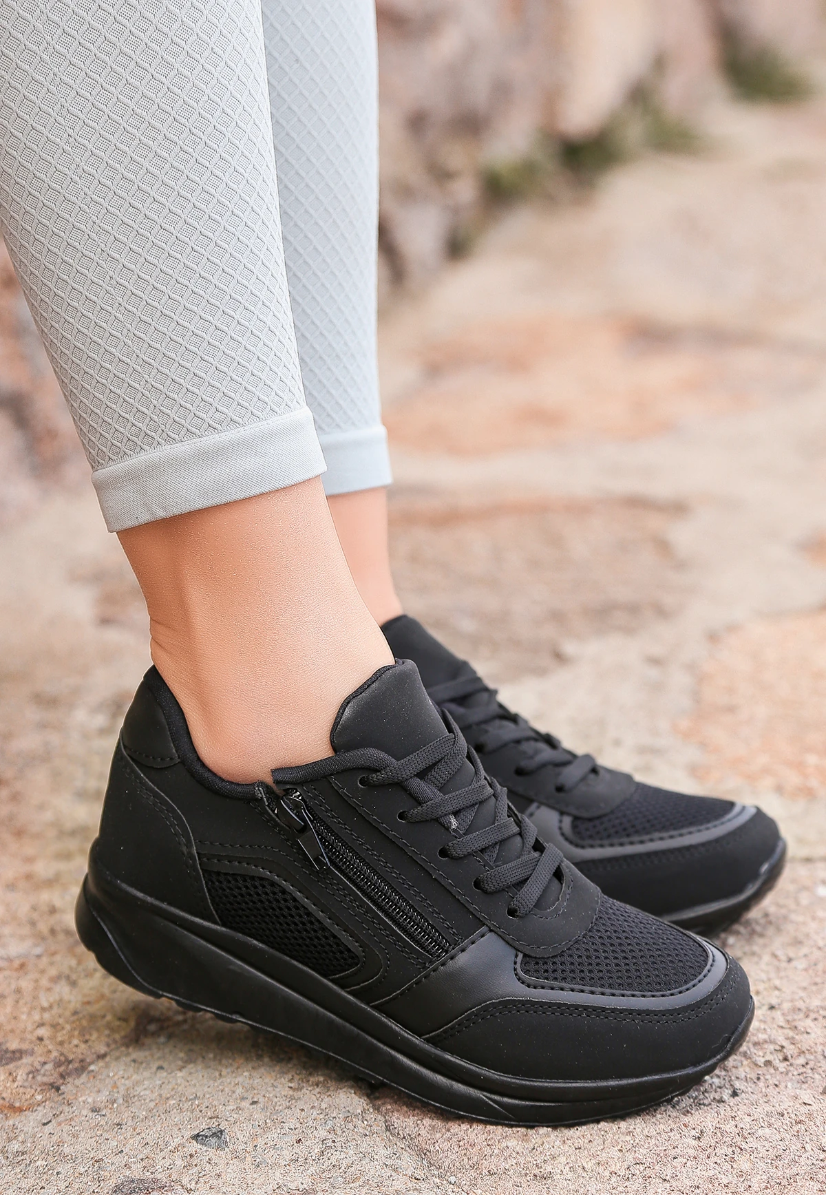 Grant Fermuar Detaylı Spor Ayakkabı