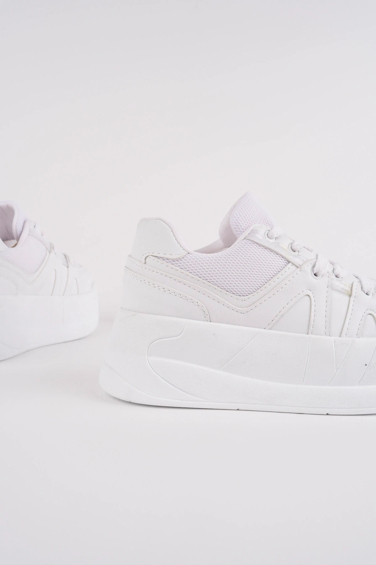 KCL-192 Kalın Tabanlı Bağcıklı Spor - BEYAZ