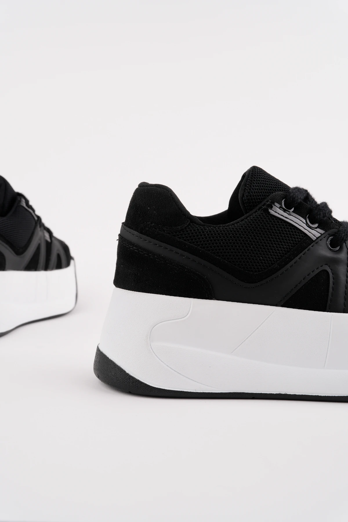 KCL-192 Kalın Tabanlı Bağcıklı Spor