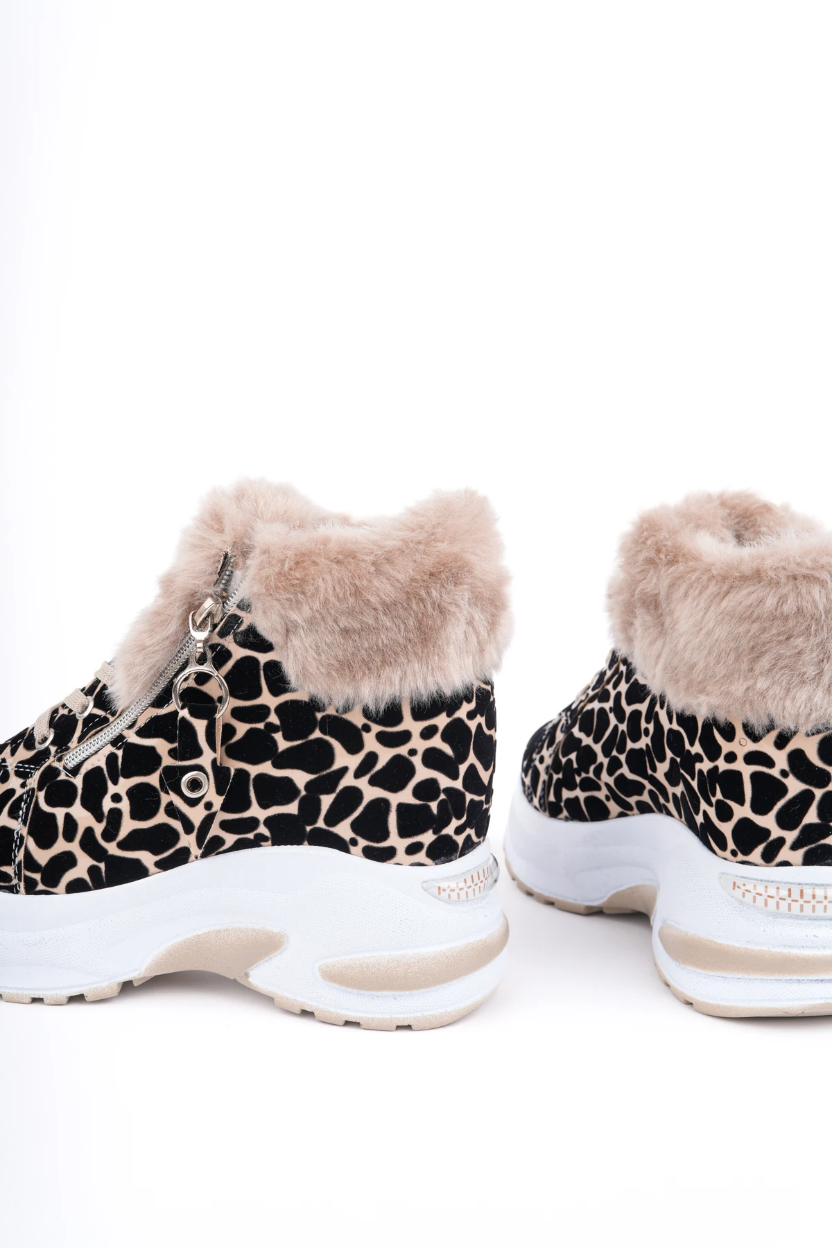 DNR-432 Kürklü Gizli Topuk Bot