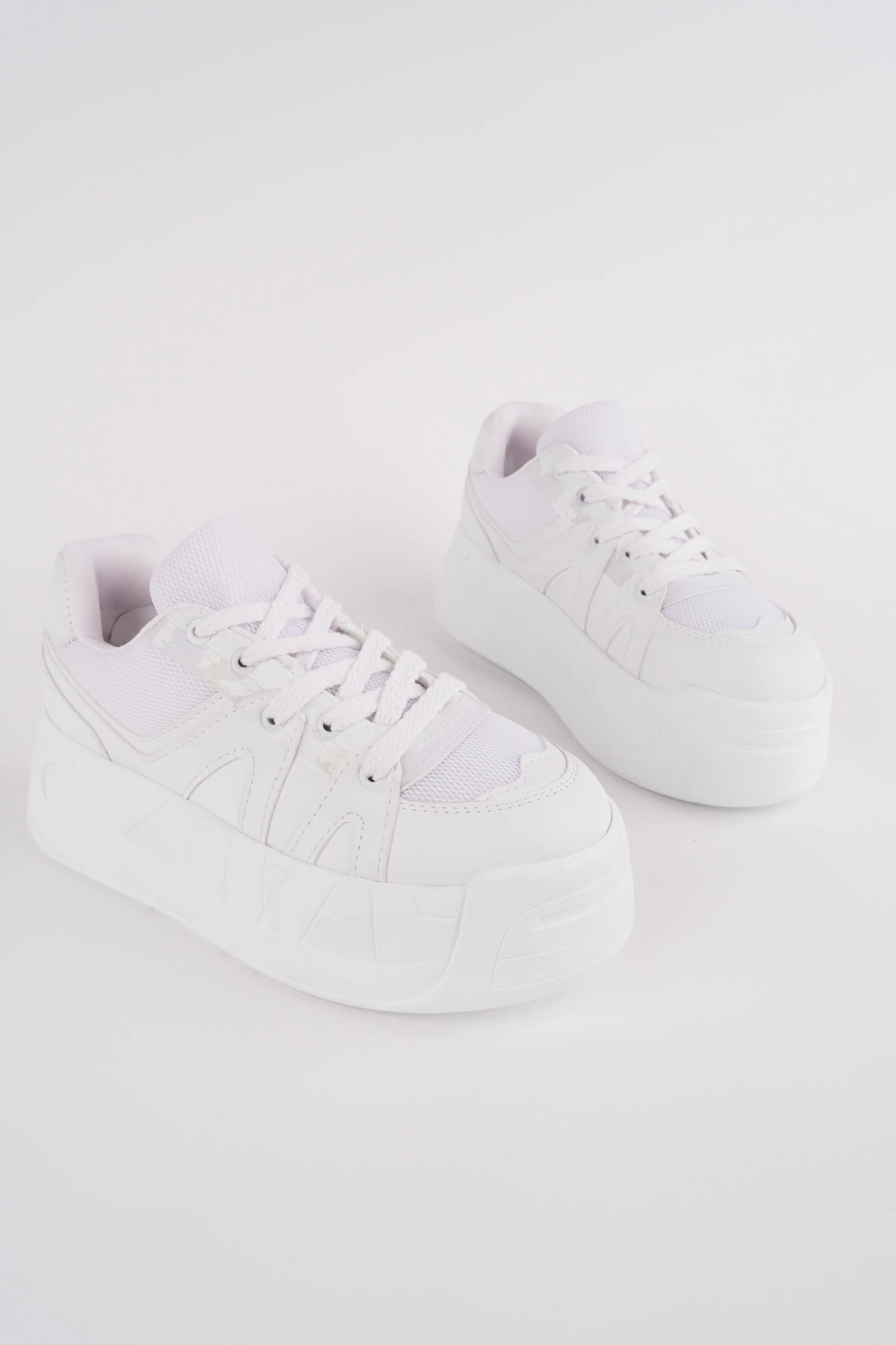 KCL-192 Kalın Tabanlı Bağcıklı Spor - BEYAZ