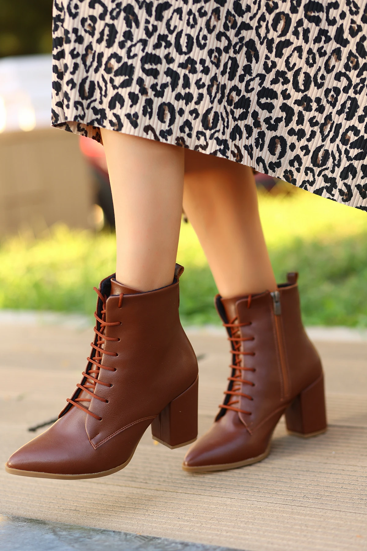 Kafka Bağlı Topuklu Bot