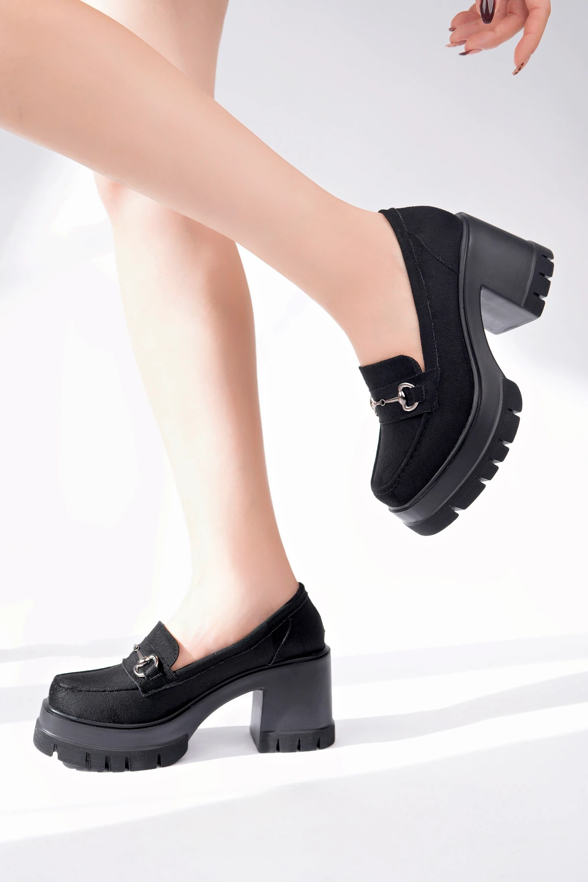 BLN-403 Kalın Topuk Toka Detaylı Loafer - SİYAH SÜET