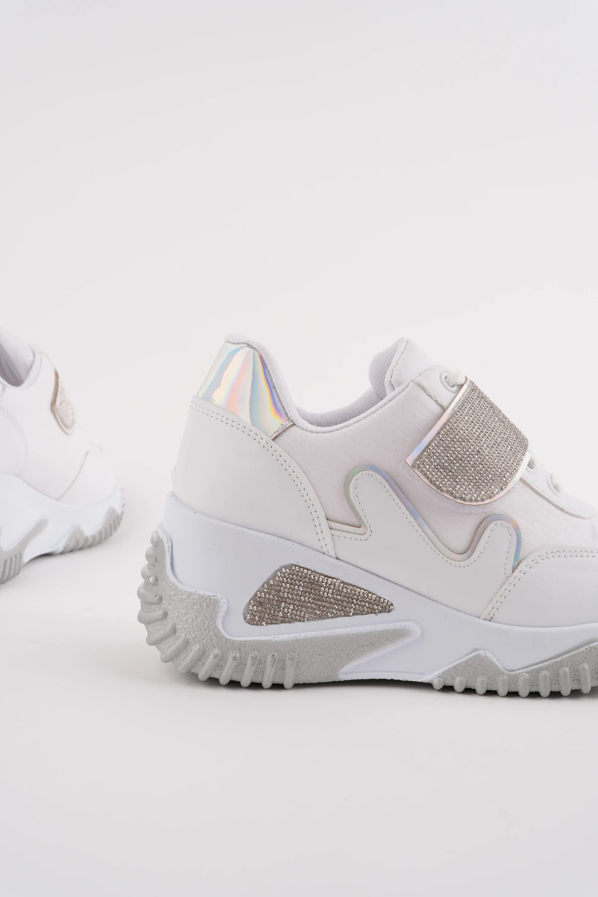 DNR-618 Kalın Taban Taşlı Cırtlı Spor - BEYAZ