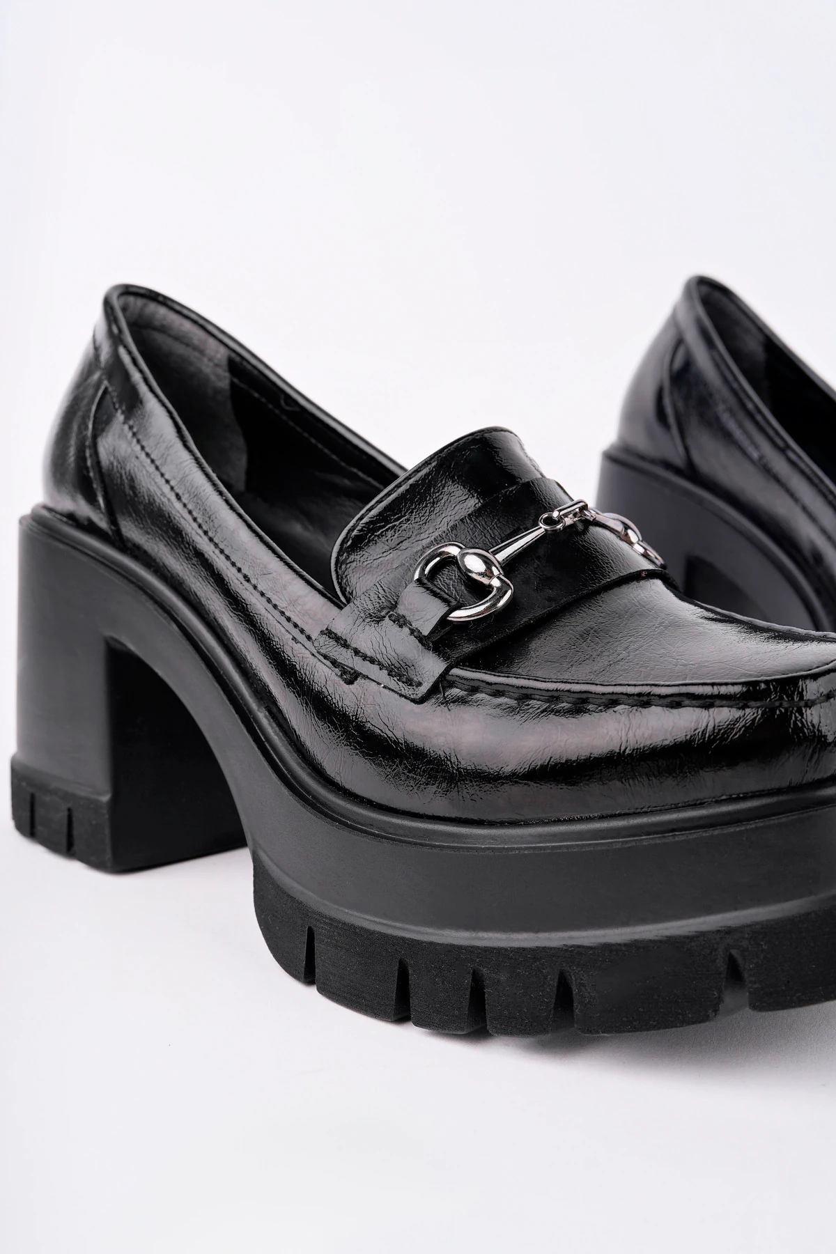 BLN-403 Kalın Topuk Toka Detaylı Loafer - SİYAH