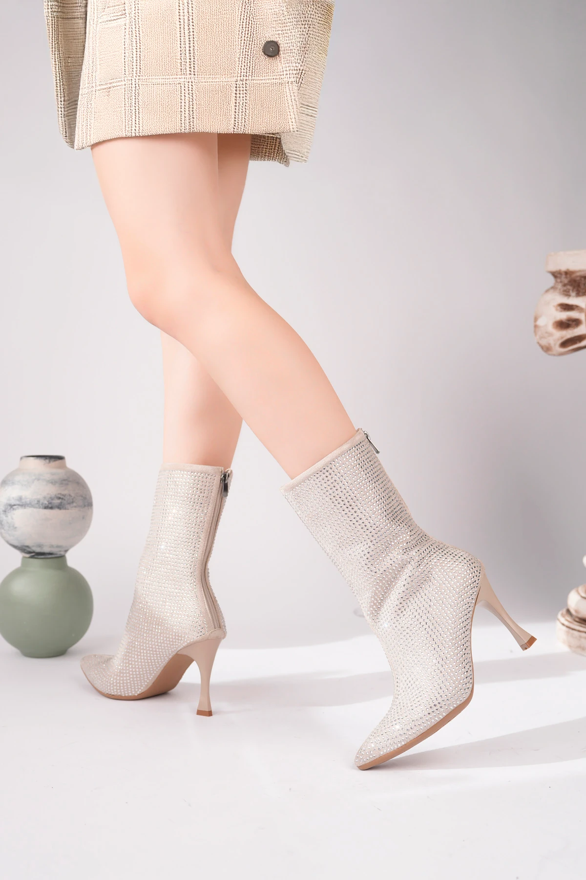 BLN-801 Full Taşlı İnce Topuk  Bot - BEJ