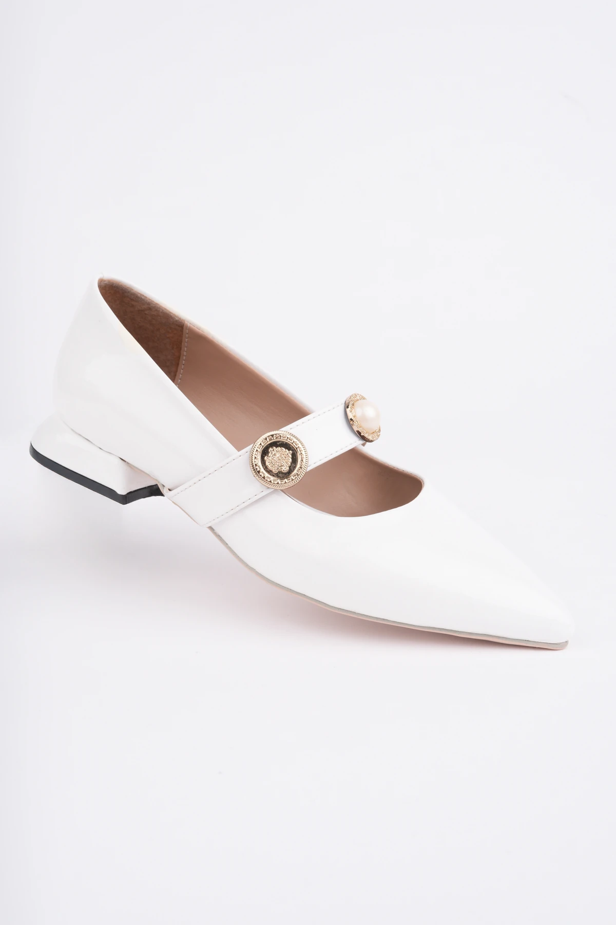 William İnci Tokalı Kemerli Babet - BEYAZ RUGAN