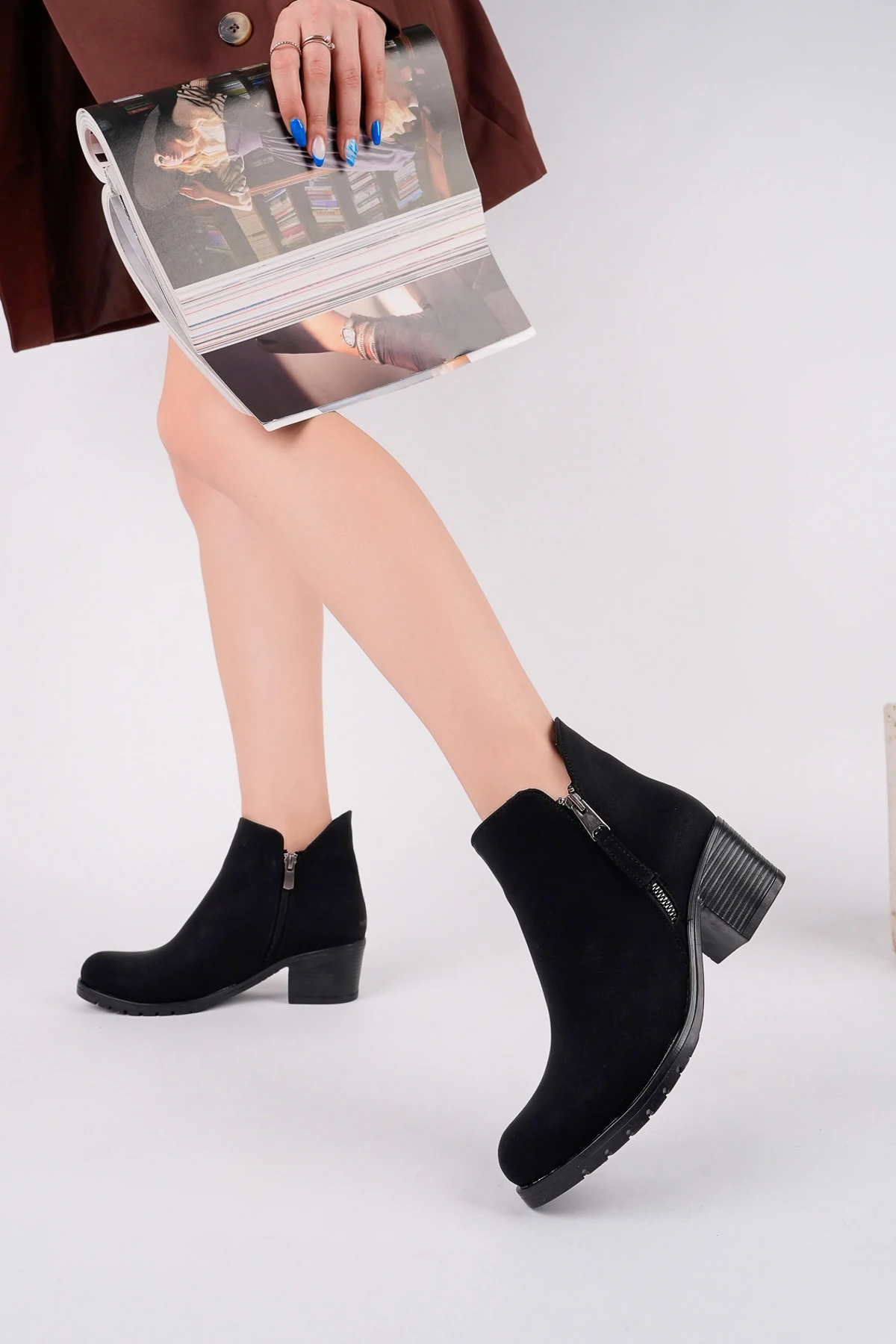 BLN-250 Fermuarlı Termo Taban Bot - SİYAH MAT DERİ