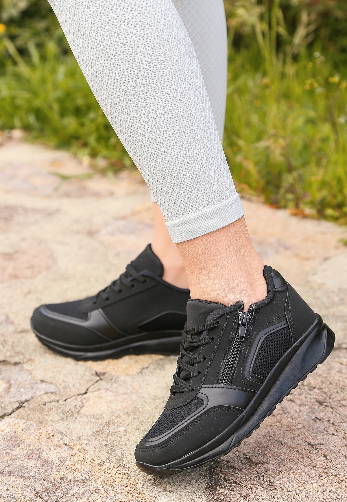 Grant Fermuar Detaylı Spor Ayakkabı