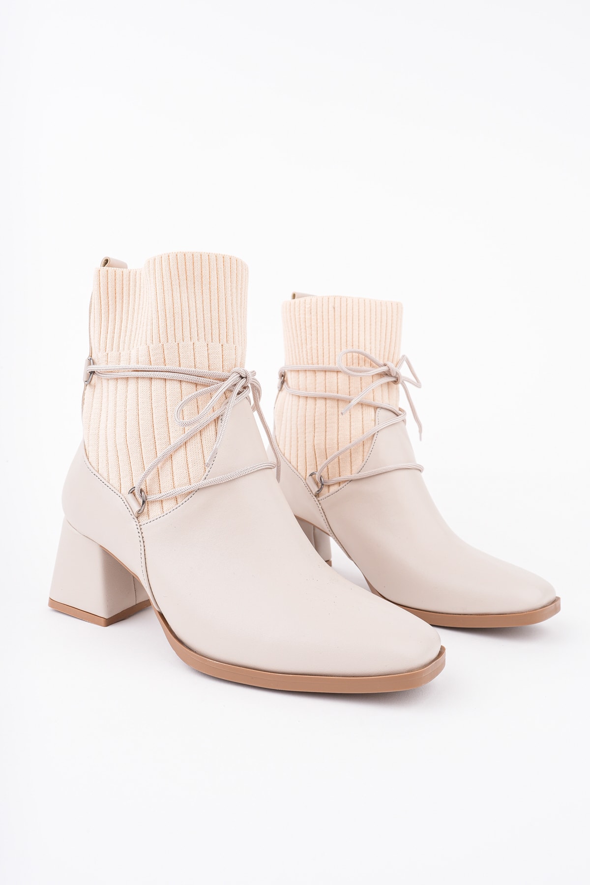 Emma Kalın Topuklu Triko Bağlı Bot - BEJ