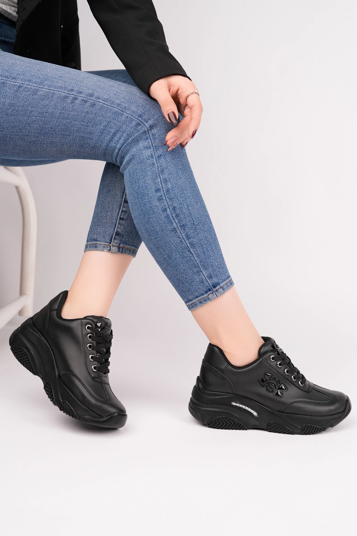 DNR-517 Kalın Taban Bağcıklı Spor - SİYAH