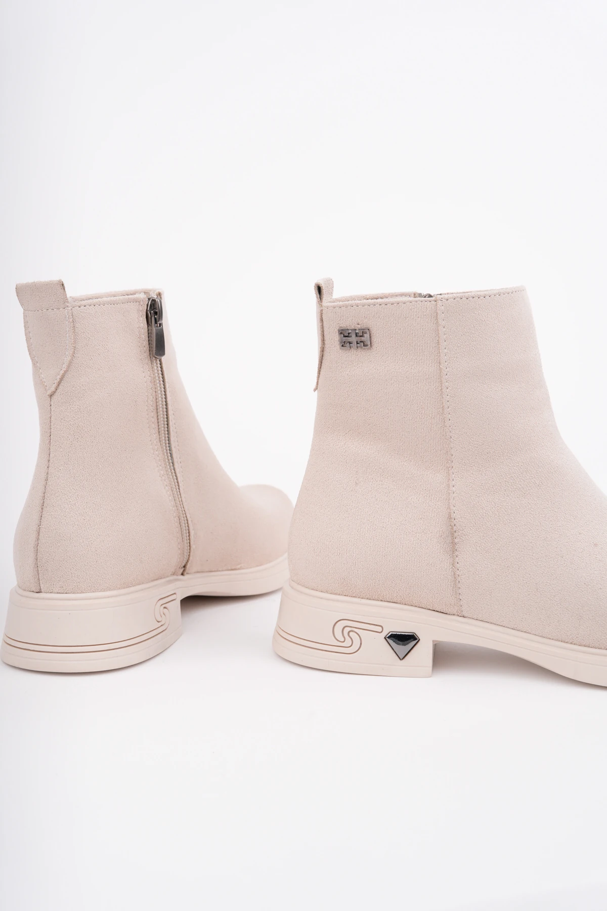 BLN-300 Fermuarlı Düz Taban Bot