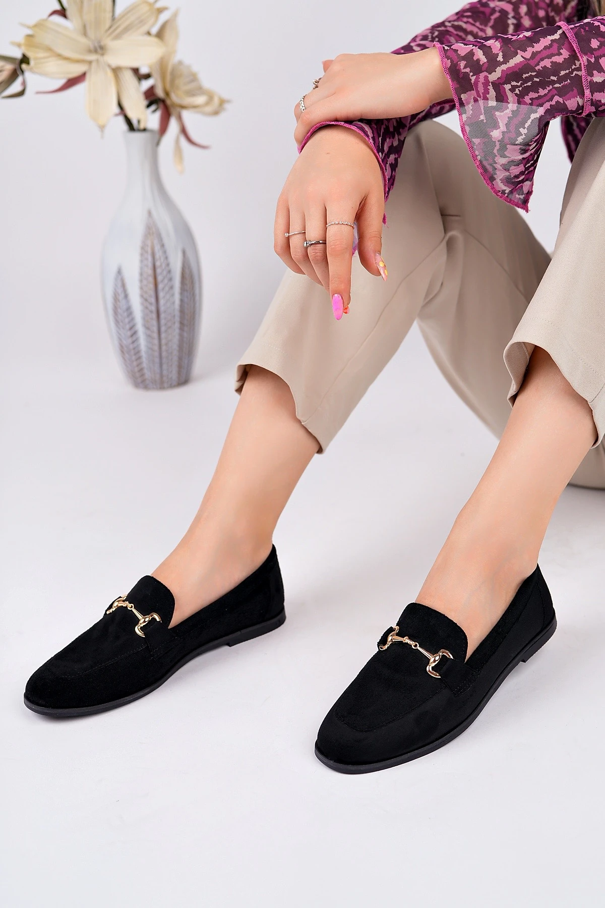 CNG-A3 Düz Taban Tokalı Babet - SİYAH SÜET