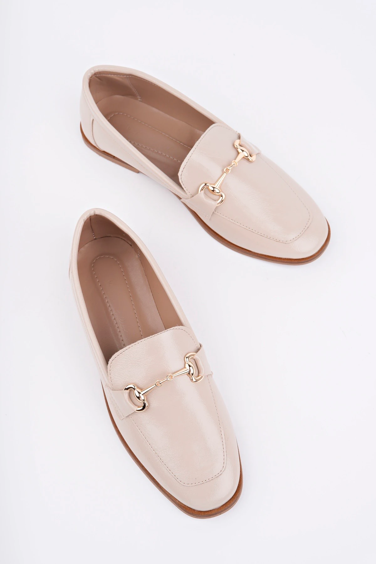 CNG-A3 Düz Taban Tokalı Babet - BEJ RUGAN