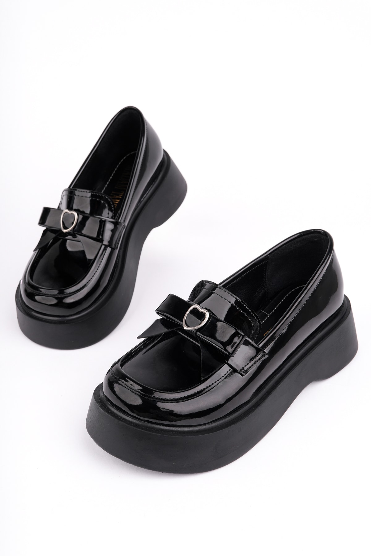 SMR-4023 Fiyonk Toka Detaylı Loafer - SİYAH RUGAN