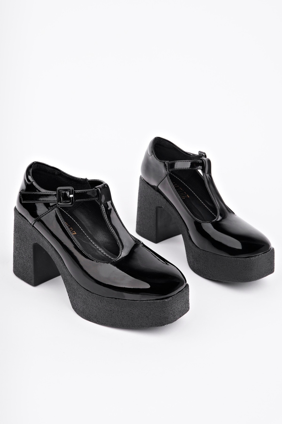 SMR-3261 Kalın Topuk Kemerli Loafer - SİYAH RUGAN