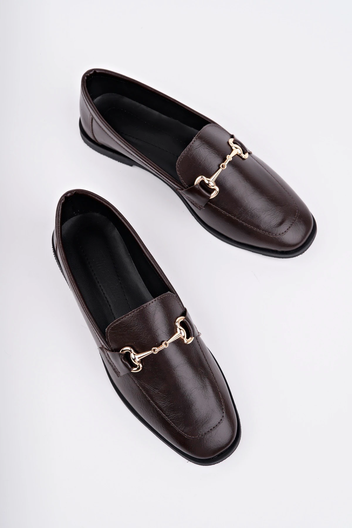 CNG-A3 Düz Taban Tokalı Babet - KAHVE