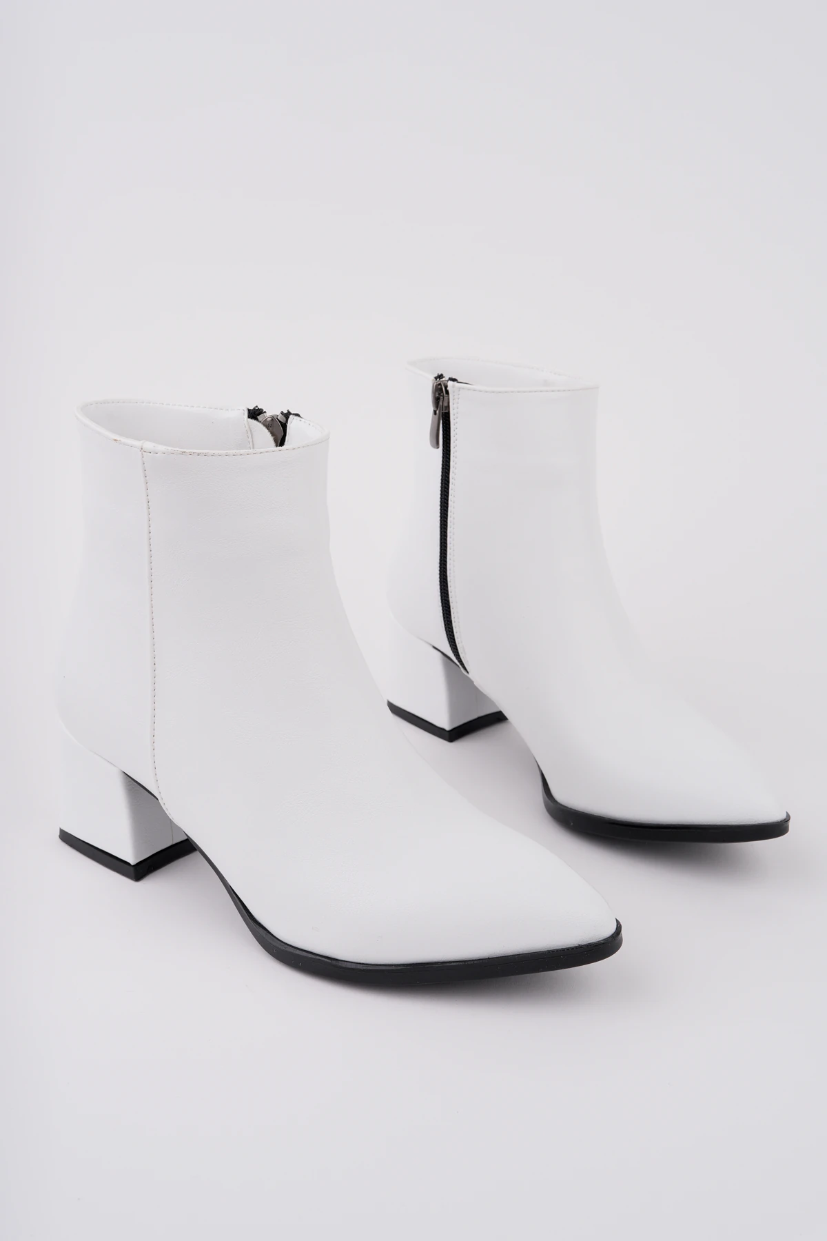 Javier Kalın Topuklu Fermuarlı Bot