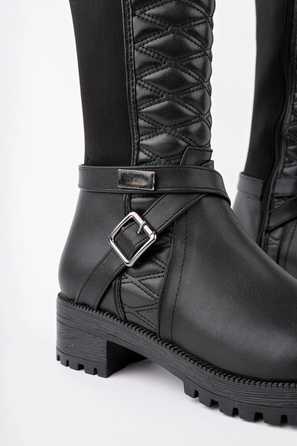 BLN-615 Kapitone Desenli Kemerli Çizme - SİYAH