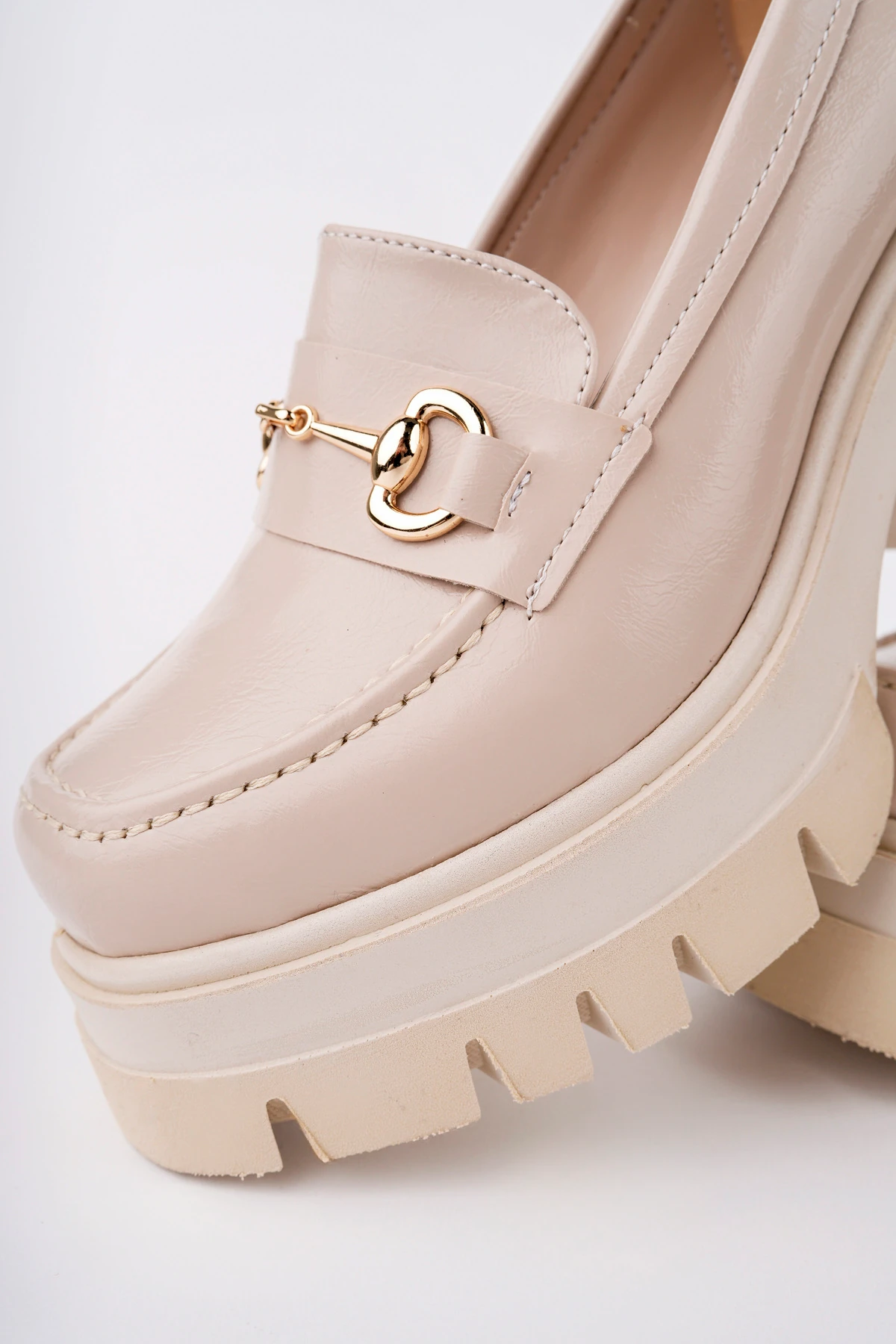 BLN-403 Kalın Topuk Toka Detaylı Loafer - BEJ