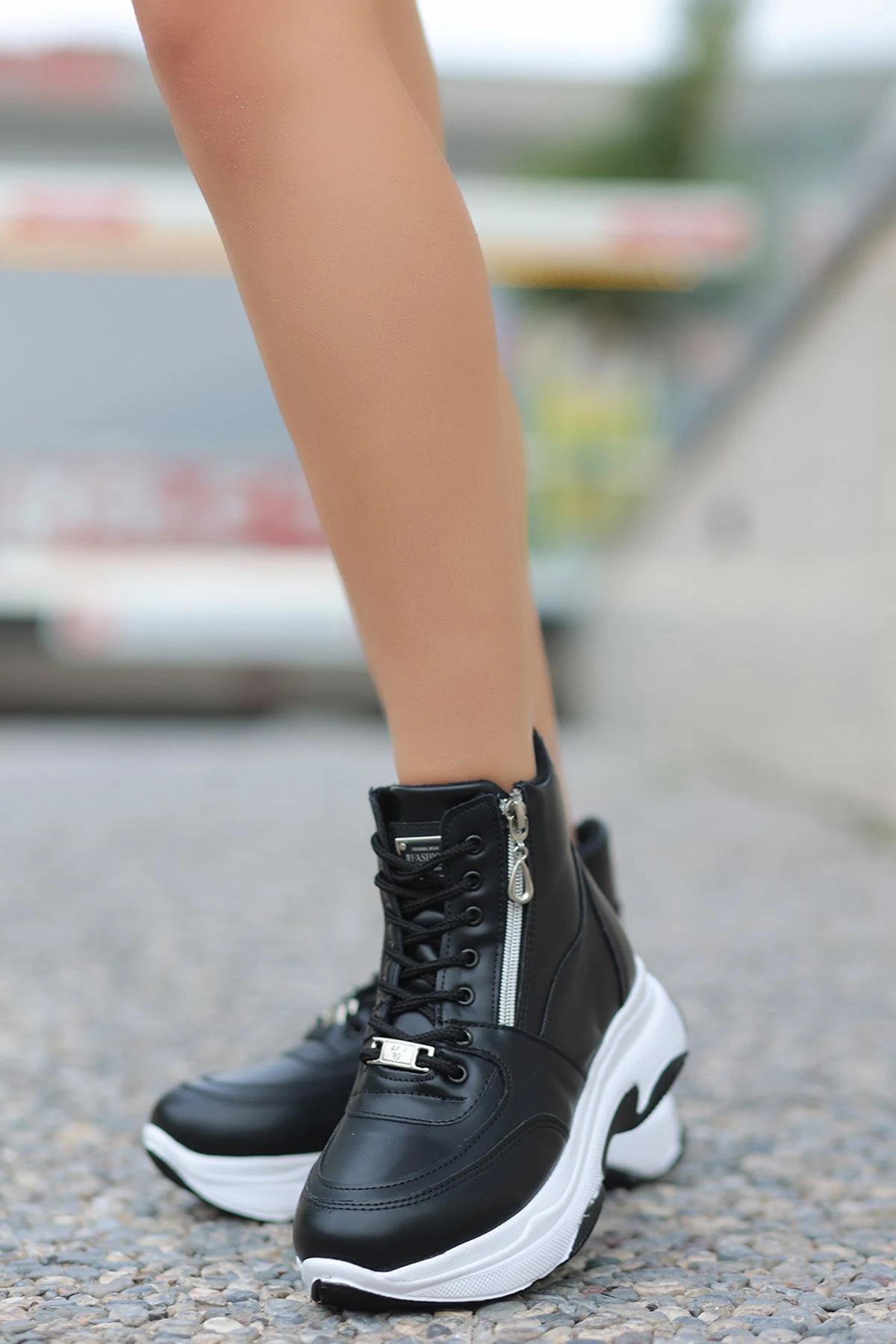 Fred Tabanlı Fermuar Detaylı Bot