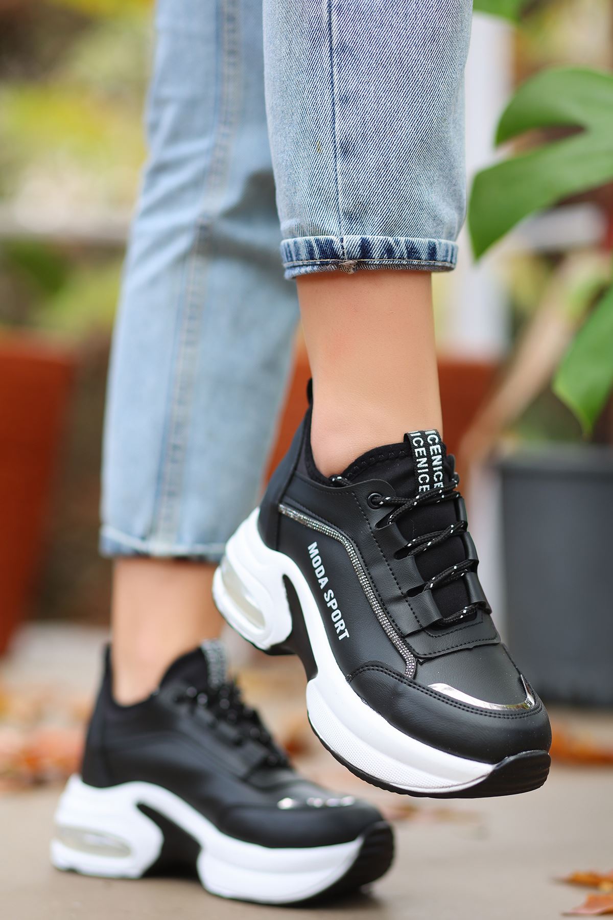 Gleen Air Tabanlı Taşlı Spor