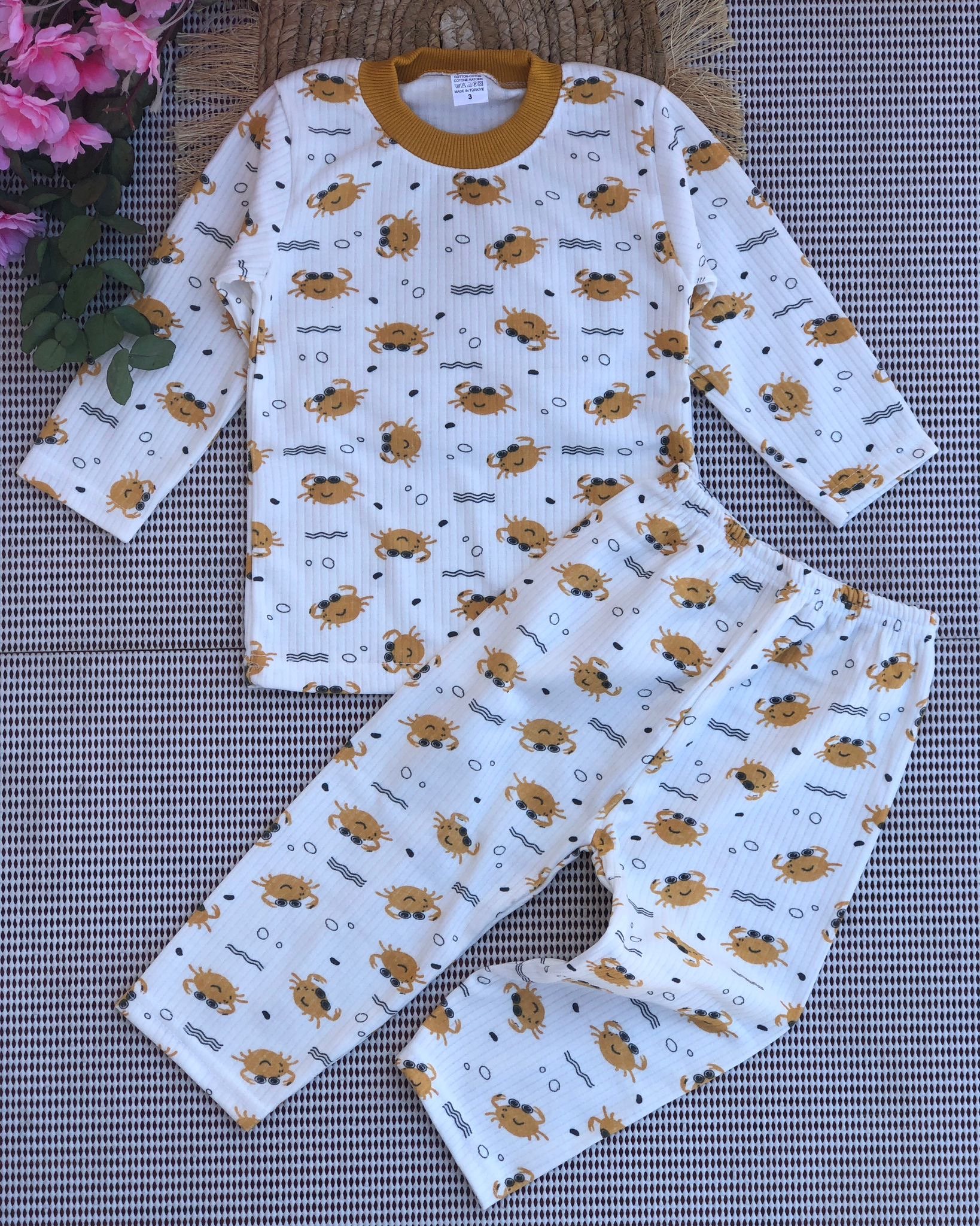Özlem Desenli Pijama Takımı - Sarı Yenğeç