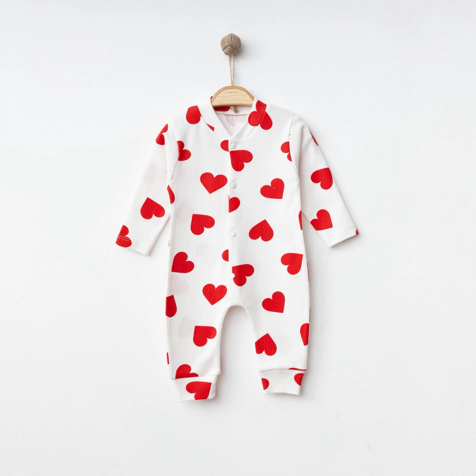 Kalp Desenli Bebek Tulumu - Kırmızı
