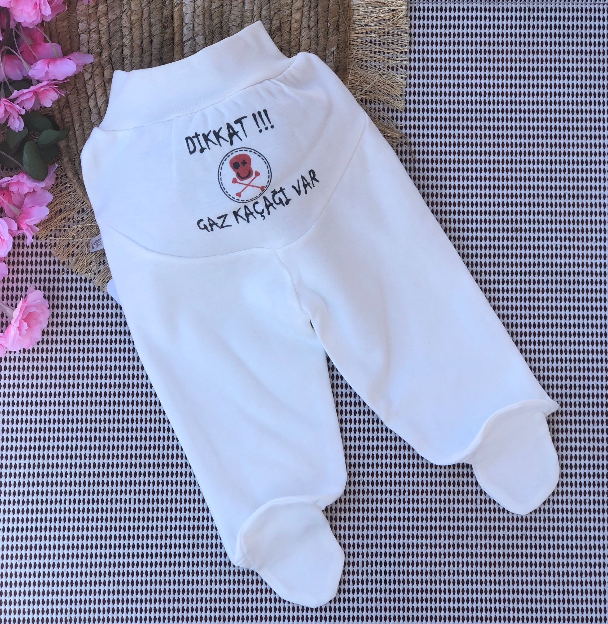 Sennur Yazılı Patikli Bebe Alt - Dikkat Beyaz
