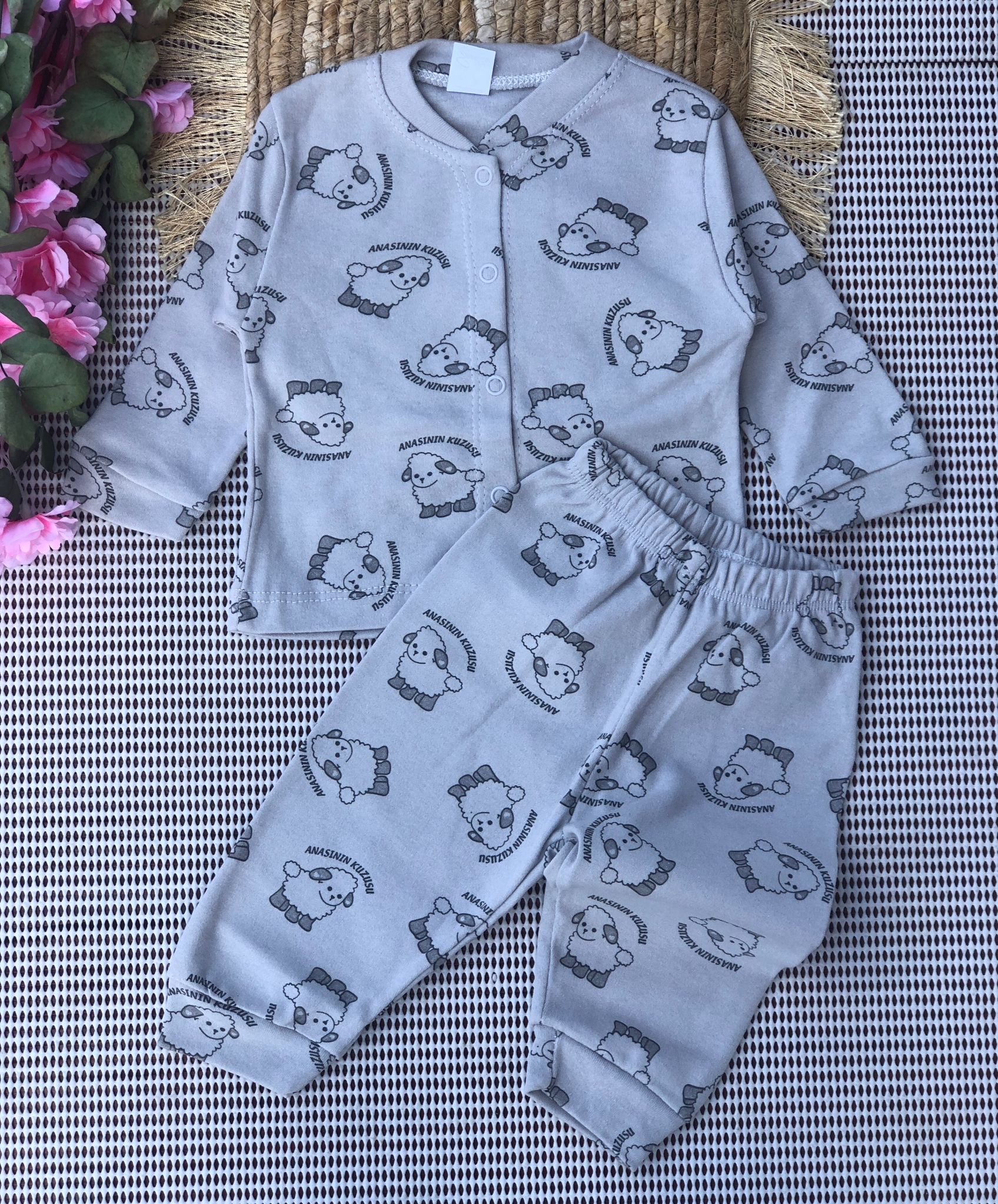 Sevilla Baby Kuzu Baskılı Çıtçıtlı Takım - Gri