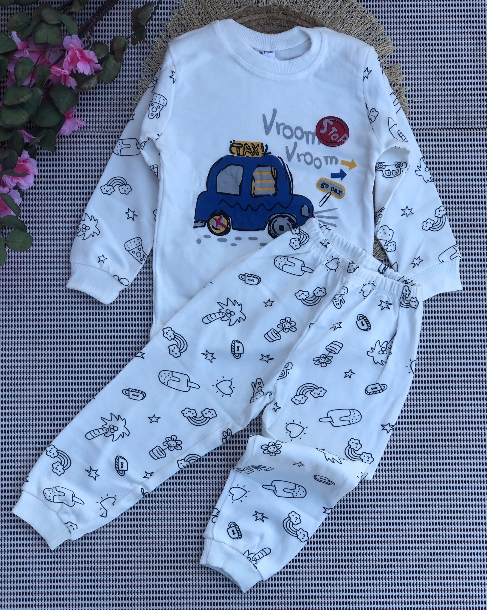Süpermini Vrooom Baskılı Pijama Takımı - Beyaz