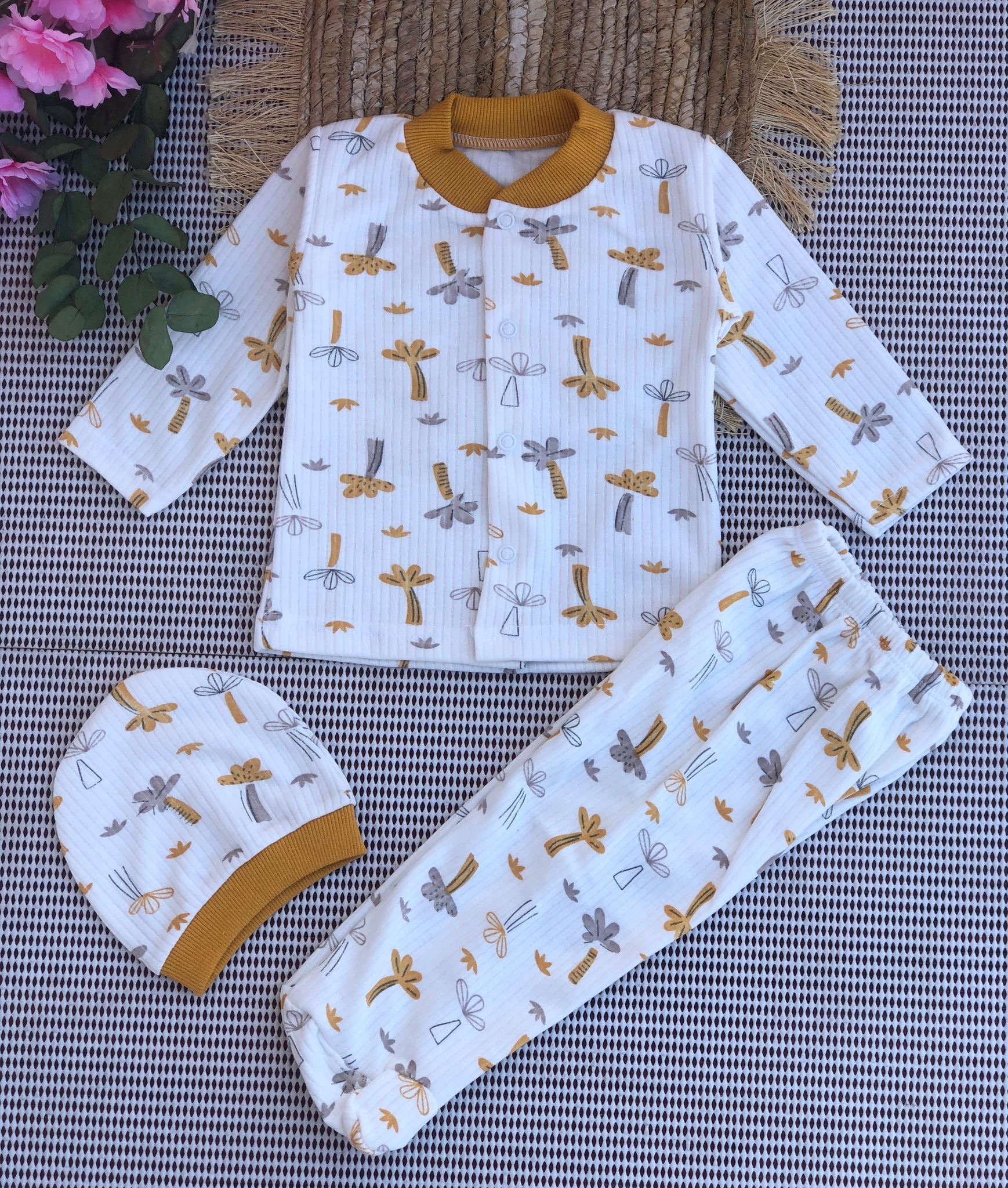 Özlev Baskılı Desenli Bebe 3'lü Zıbın Takımı - Palmiye