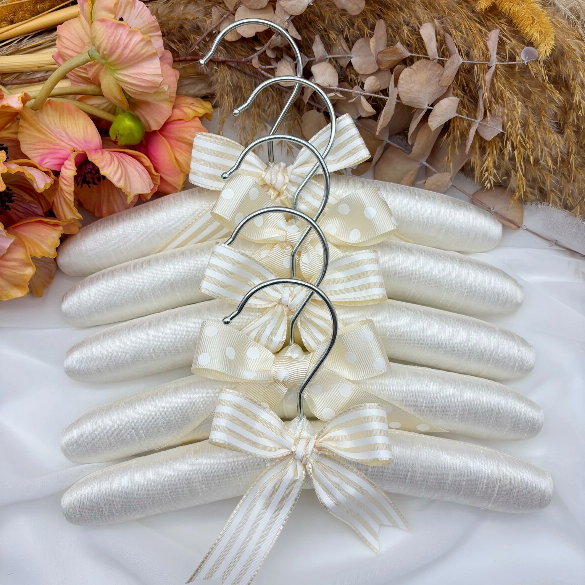 KREM BEBEK BOY KARIŞIK 5'Lİ ASKI SETİ