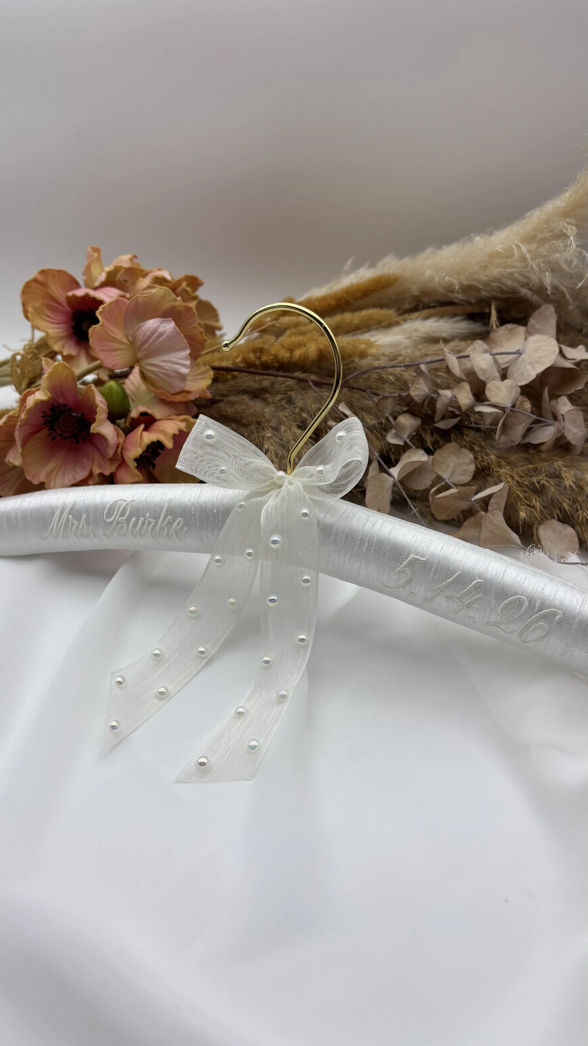 İnci Detaylı Nakışlı Askı 