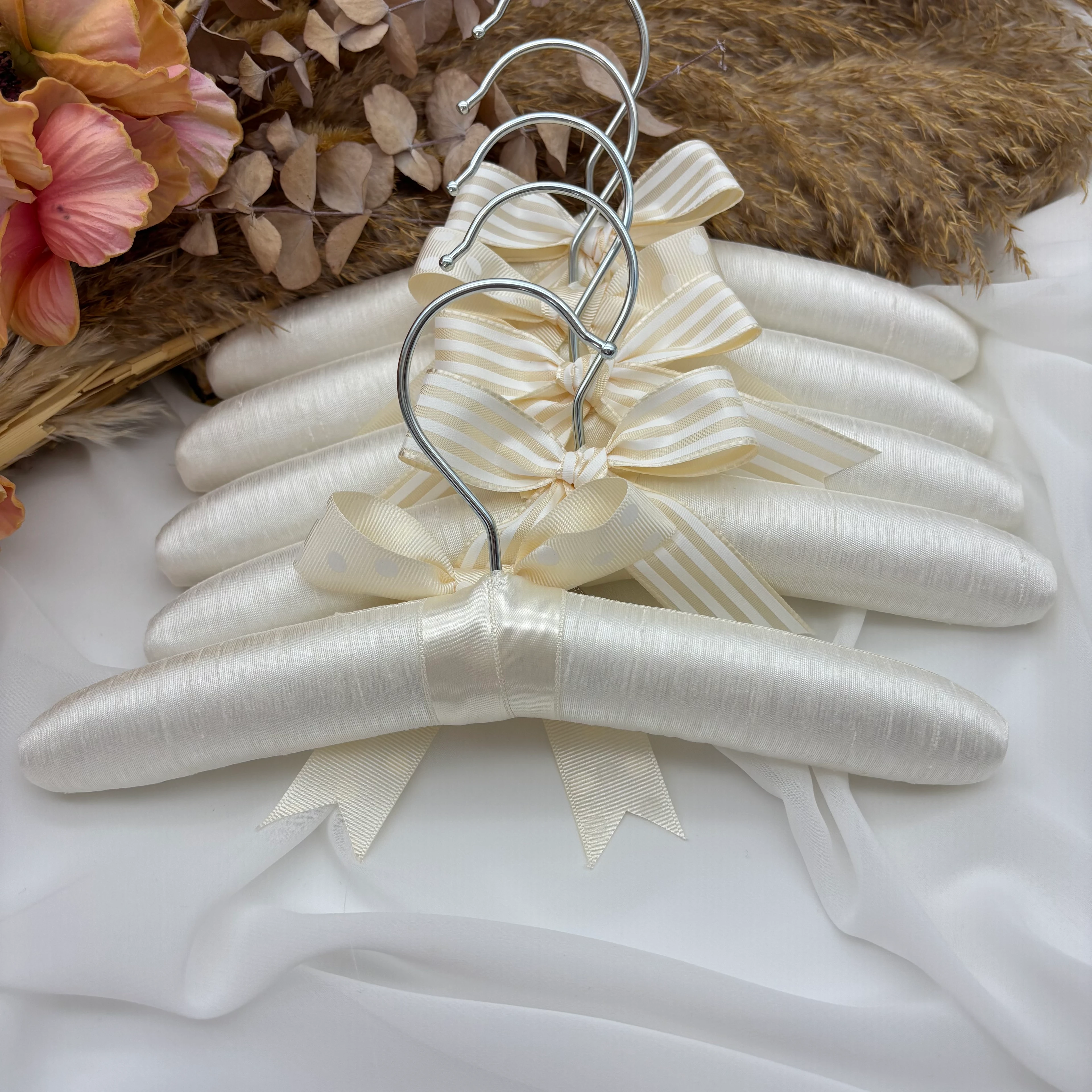 KREM BEBEK BOY KARIŞIK 5'Lİ ASKI SETİ