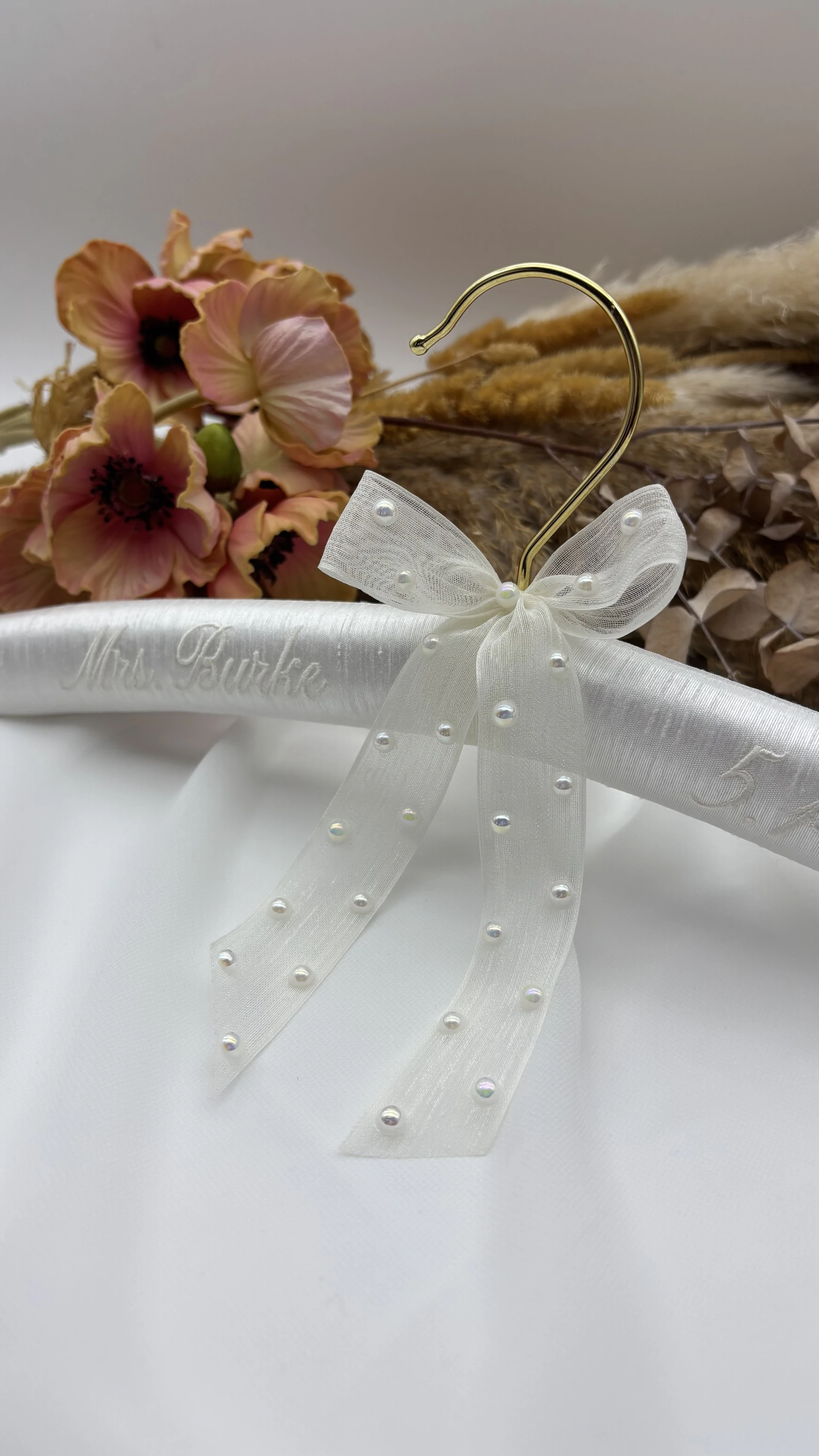 İnci Detaylı Nakışlı Askı 