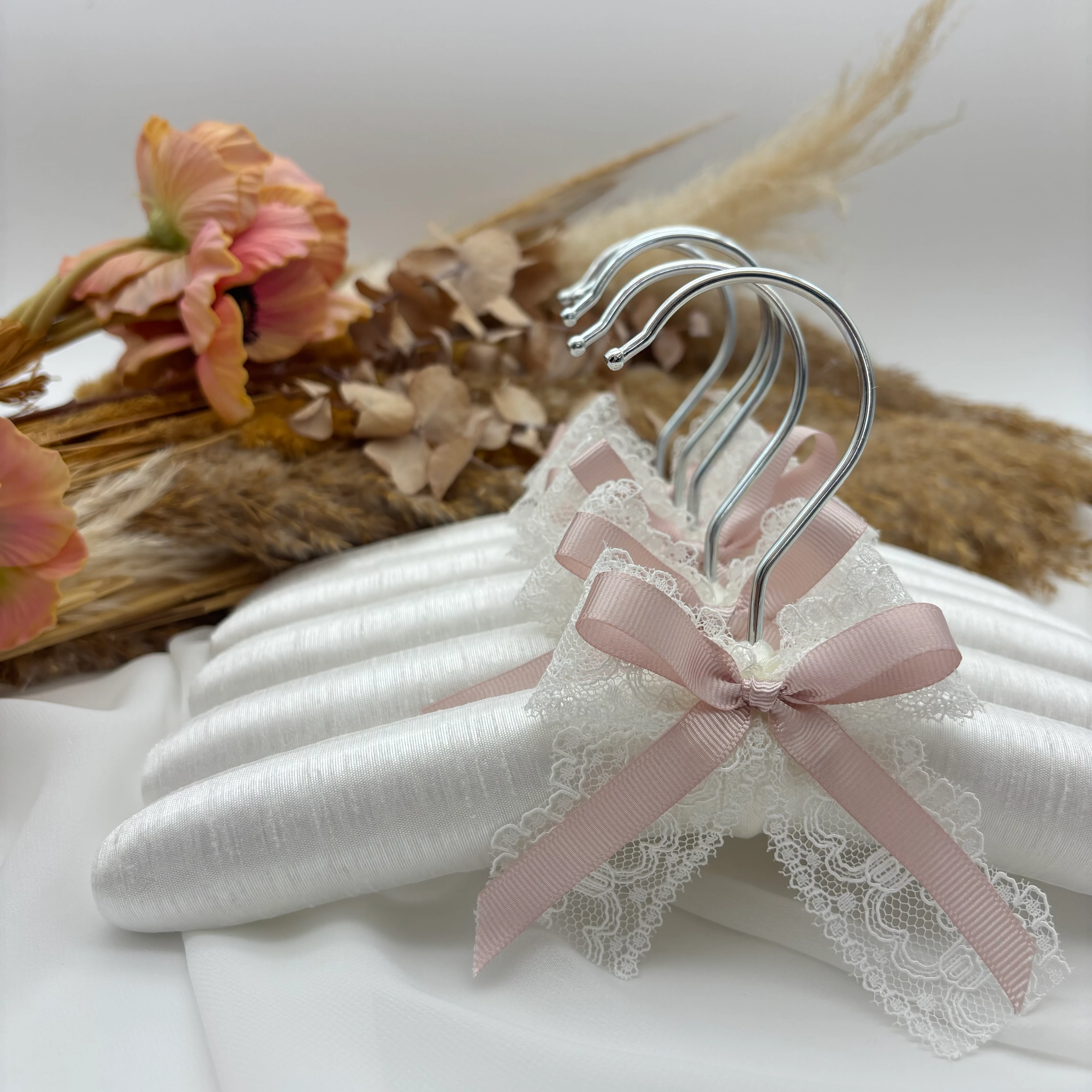 BEBEK BOY KIRIK BEYAZ DANTELLİ 5'Lİ ASKI SETİ