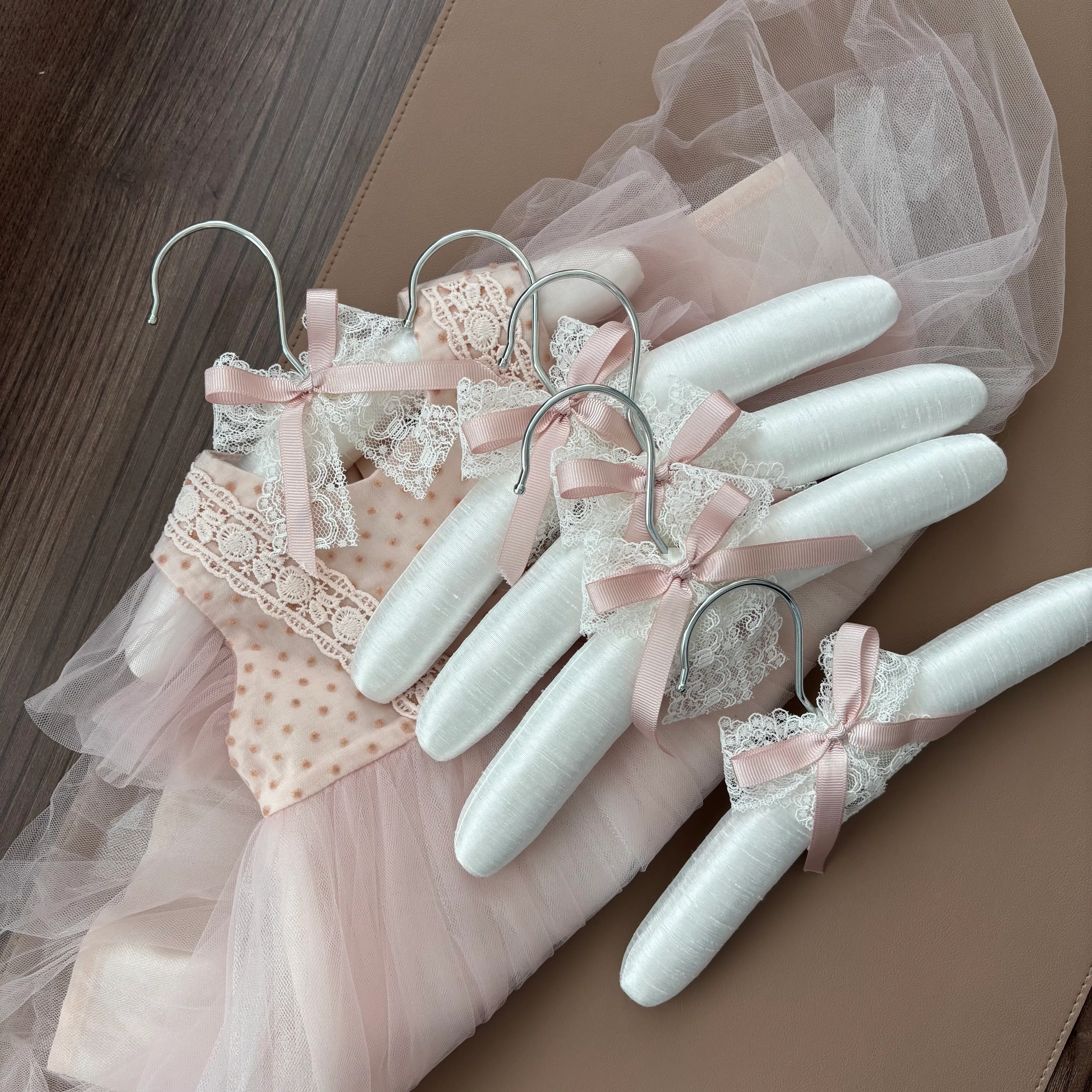 BEBEK BOY KIRIK BEYAZ DANTELLİ 5'Lİ ASKI SETİ