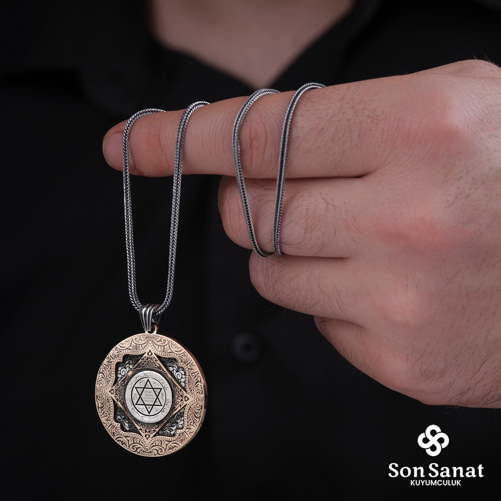 Gravür Desenli Süleyman Mührü 925 Ayar Gümüş Madalyon Kolye