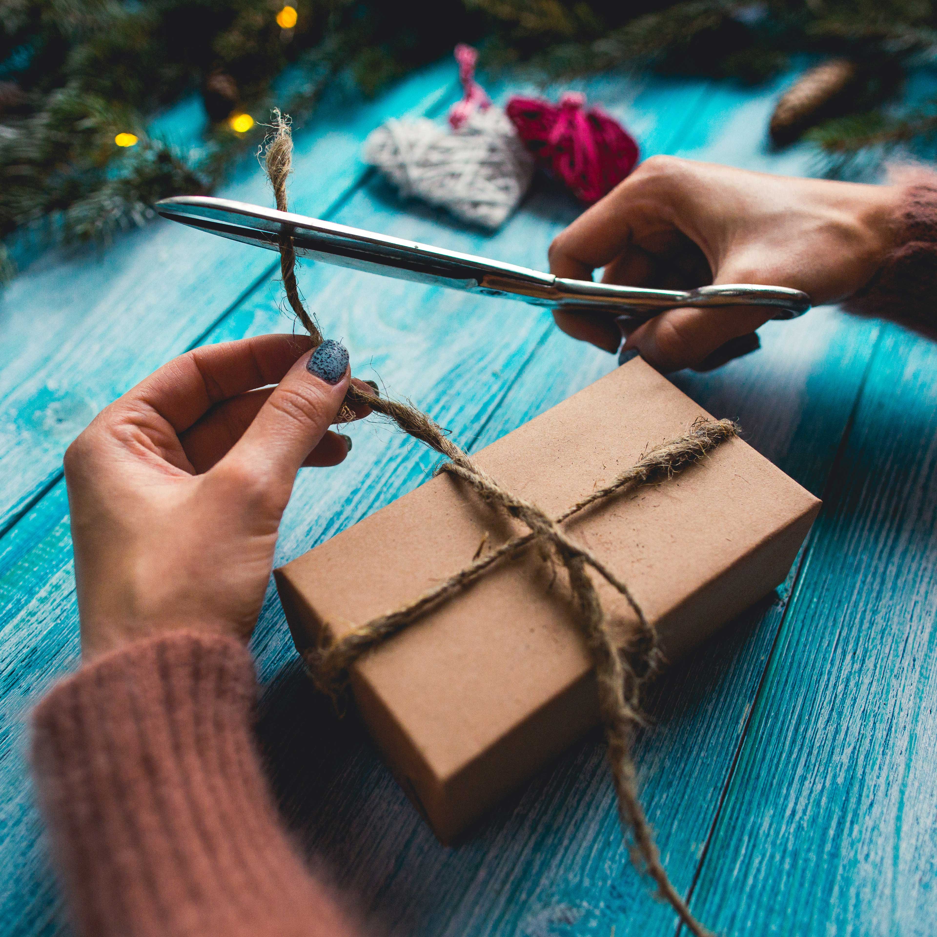 🎨 Kalpten Gelen En Güzel Hediye: Kendin Yap (DIY) Hediye Fikirleri