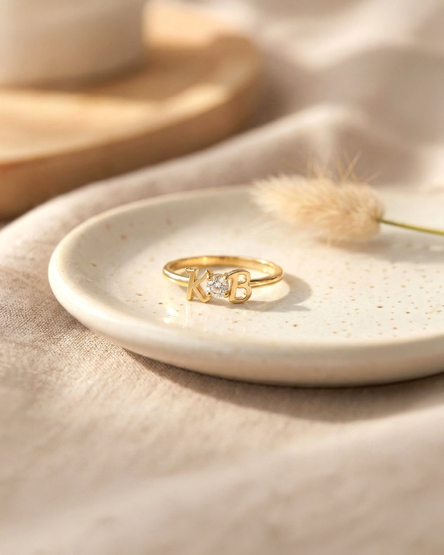 Harfli Tek Taş 14 Ayar Altın Yüzük