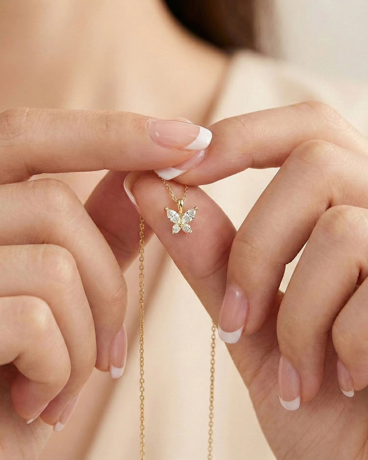 Minik Mekik Taşlı Kelebek 14 Ayar Altın Kolye