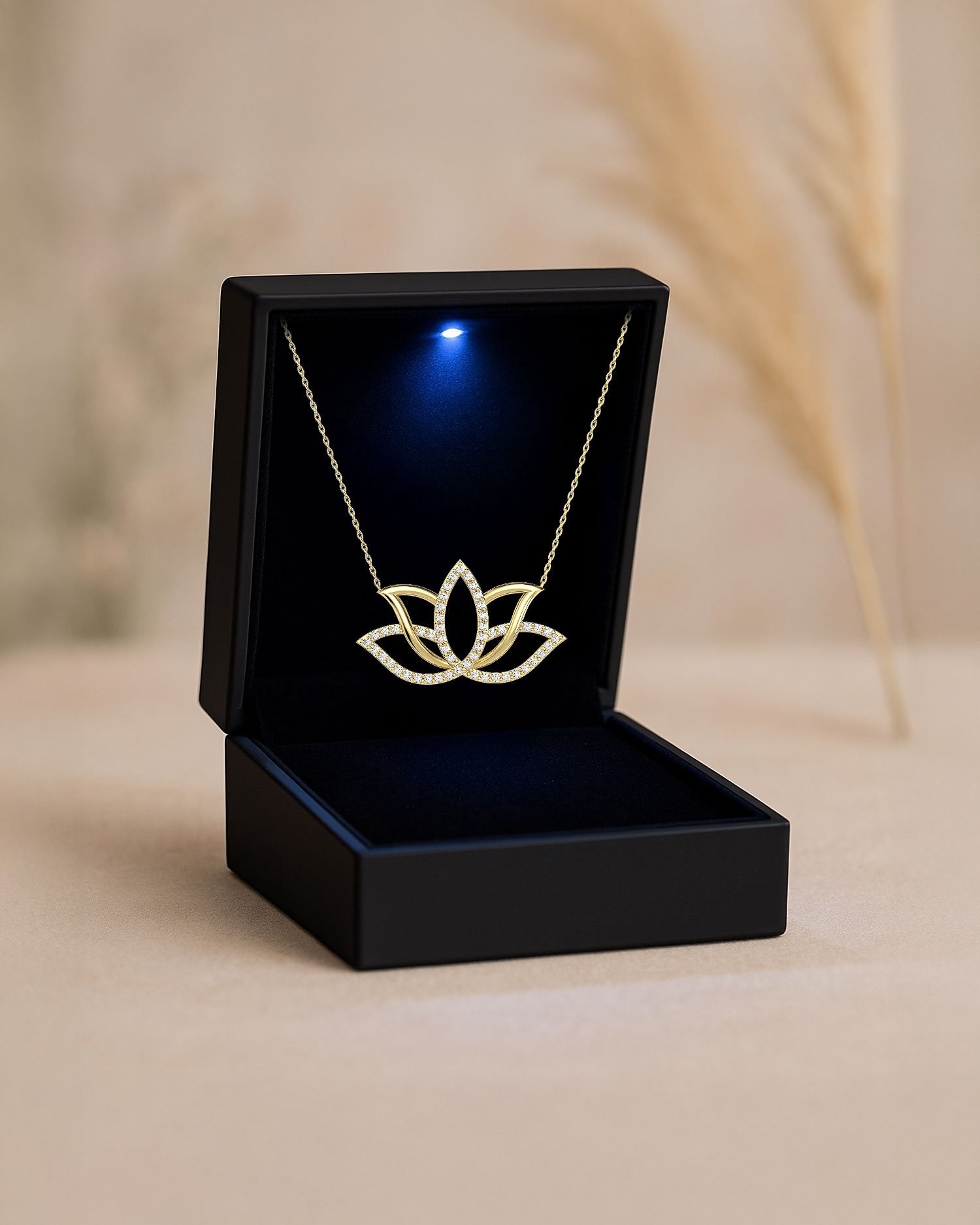 Taşlı Lotus Çiçeği 14 Ayar Altın Kolye